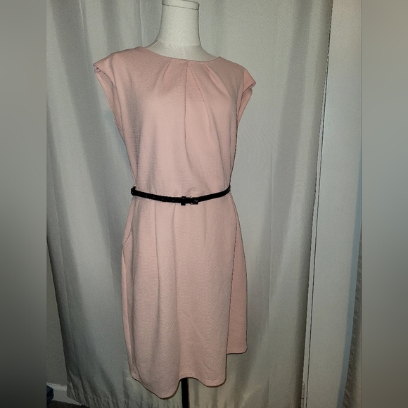 Dresses & Skirts - Dress
